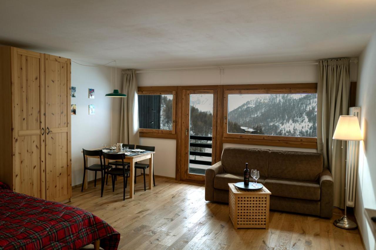 White Escapes Apartment Valtournenche Exterior foto
